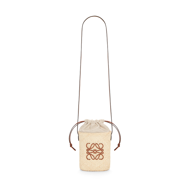 商品Loewe|【现货】罗意威 23春夏 新进女士自然色/棕褐色棕榈叶/小牛皮手拿包/编织包 C630G35X05-2435,价格¥4228,第5张图片详细描述