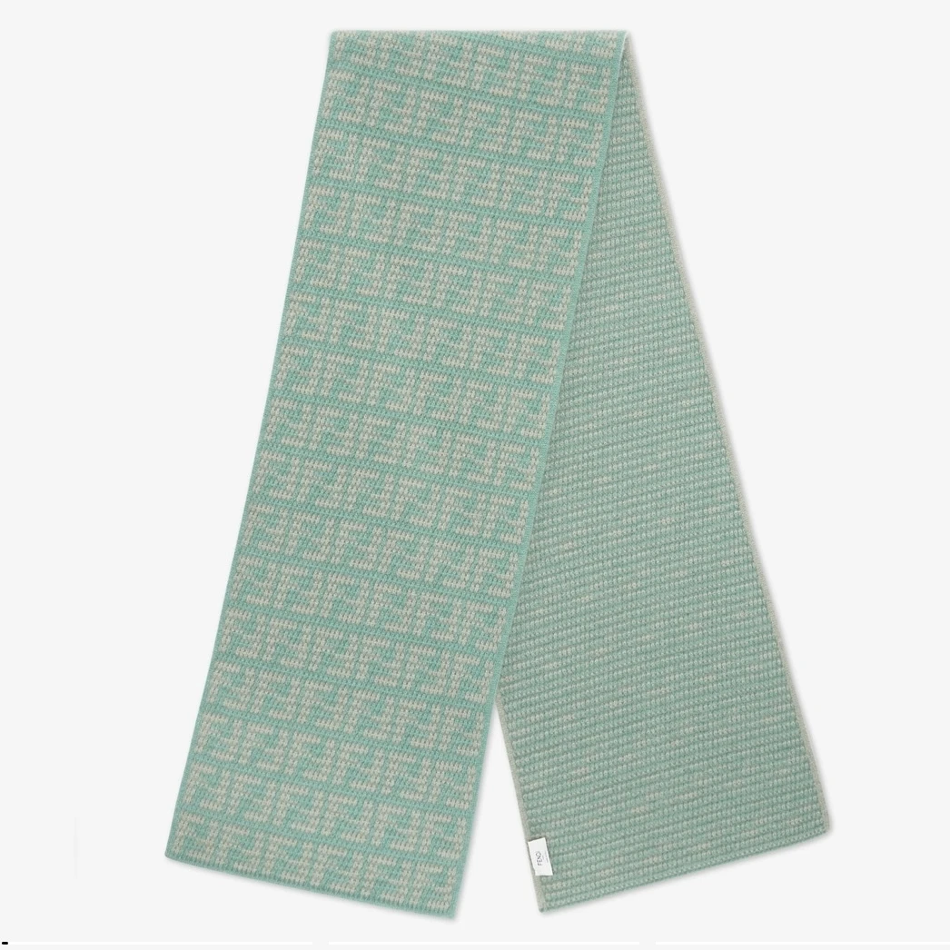 商品[国内直发] Fendi|FENDI 女士绿色老花羊绒围巾 FXT362-ALSQ-F0QC3,价格¥4972,第1张图片详细描述