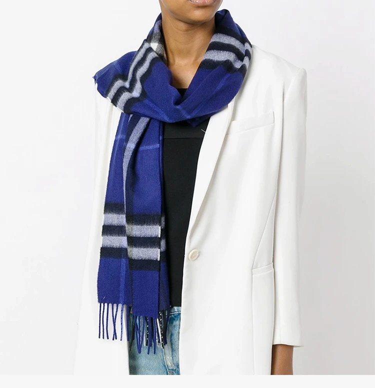 商品Burberry|Burberry 博柏利 羊绒亮蓝宝石蓝条纹色 男士围巾 4030504,价格¥3564,第8张图片详细描述