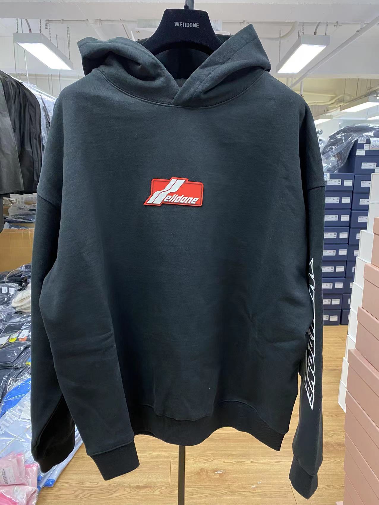 商品We11done|WE11DONE 男士黑色连帽卫衣 WD-TH1-22-682-U-BK 【韩国产地商品,大陆地区收货约30-40天】,价格¥2722,第3张图片详细描述