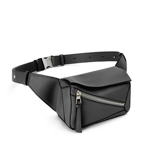 商品Loewe|【包税】LOEWE/罗意威  Puzzle系列 男士黑色经典小牛皮斜挎腰包0010651297,价格¥13077,第6张图片详细描述