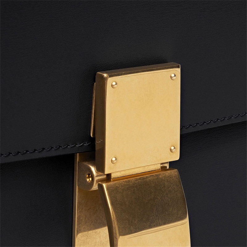 商品Celine|CELINE/赛琳  经典款BOX女士中号牛皮金扣单肩手拿包 ,价格¥26638,第4张图片详细描述