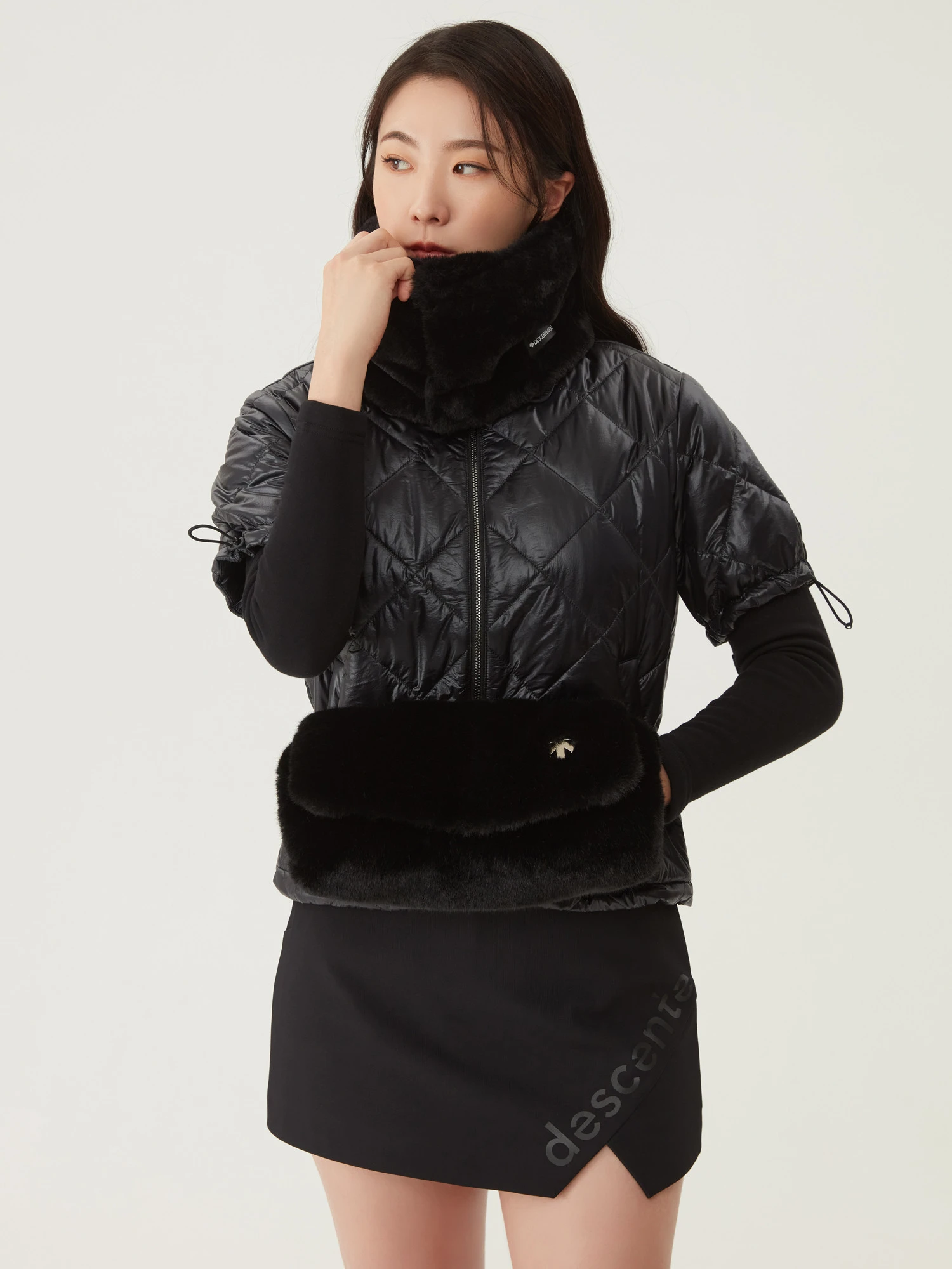 商品【预售商品15天发货】 DESCENTE|GOLF女性短袖绗缝羽绒外套轻便时尚 DO42WFDJO5-LICG,价格¥1596,第8张图片详细描述