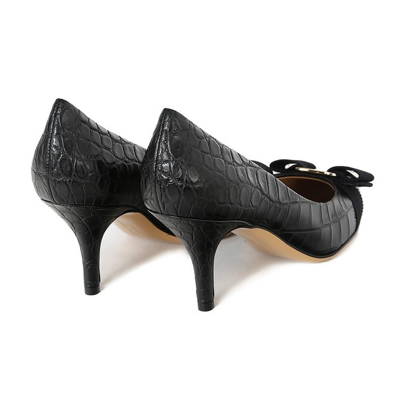 商品Salvatore Ferragamo|SALVATORE FERRAGAMO 女士黑色蝴蝶结高跟鞋 0598792,价格¥2726,第9张图片详细描述