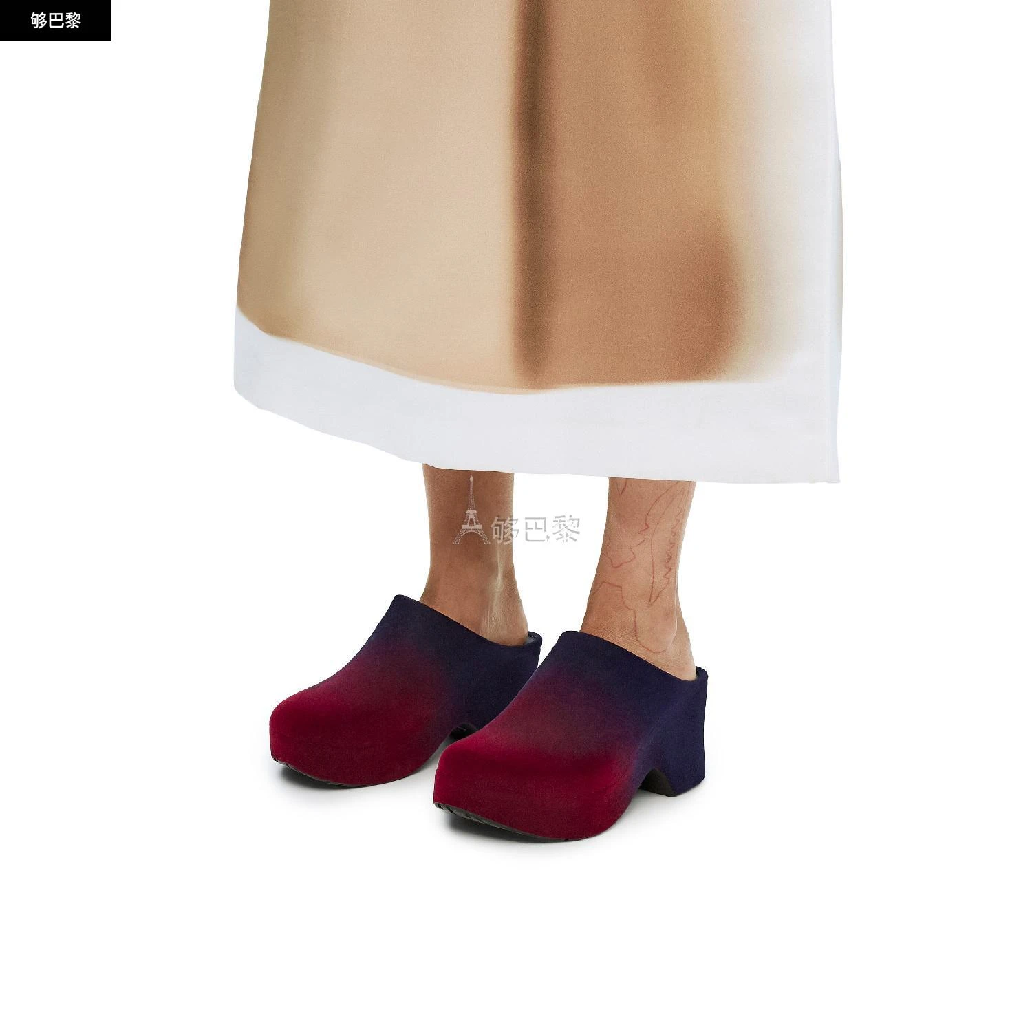 商品Loewe|包邮包税【预售7天发货】 LOEWE罗意威 24春夏 女士 厚底鞋 Terra Foam clog in flocked rubber L814V29X16-7554,价格¥3116,第5张图片详细描述