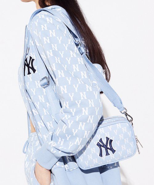 商品MLB|【享贝家】MLB蓝色子母相机包 迷你3ACRS022N-50BLL-FREE,价格¥381,第3张图片详细描述