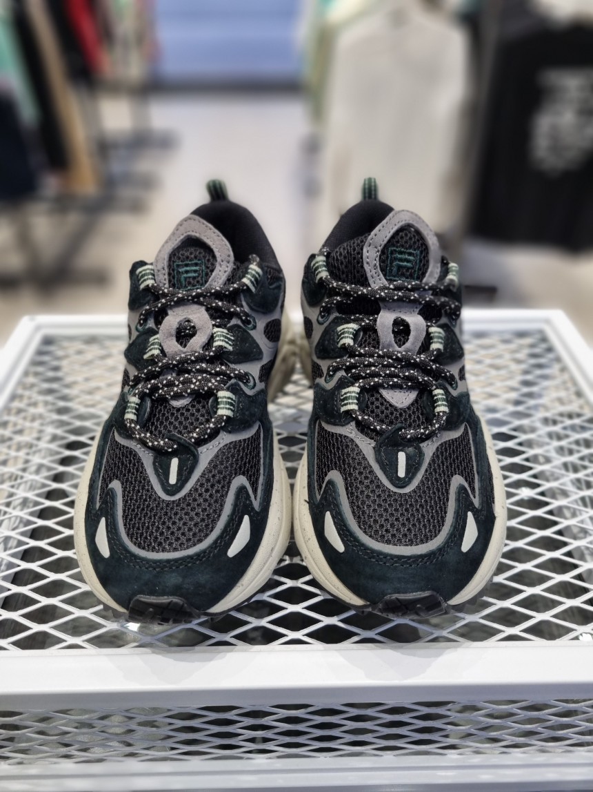 商品Fila|【韩国直邮|包邮包税】FILA 斐乐 TENACITY 99/20 火星鞋 黑色 1RM01559D017,价格¥306,第6张图片详细��描述