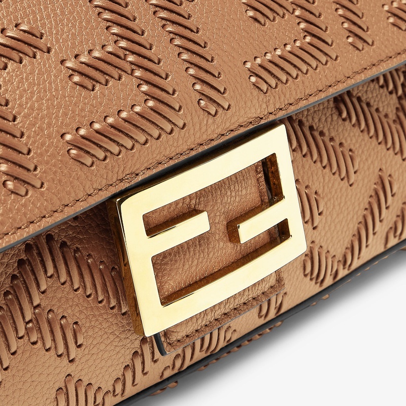 商品Fendi|芬迪 女士褐色皮革斜挎包 8BR600AT53F19P8,价格¥32313,第7张图片详细描述
