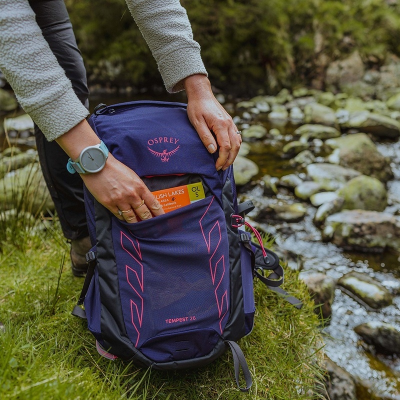 商品Osprey|【现货】小鹰Tempest 26男女深紫色尼龙徒步旅行/多项运动背包 TEMPEST-26-DEEP-FIG,价格¥2225,第8张图片详细描述