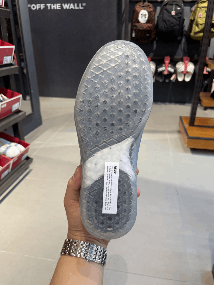 商品Vans|【韩国直邮|包邮包税】万斯 Evdnt Rw Ultimatewaffle # Checkerboard #男女通用鞋 # navy/blue (VN0A5DY58Y8),价格¥371,第8张图片详细描述
