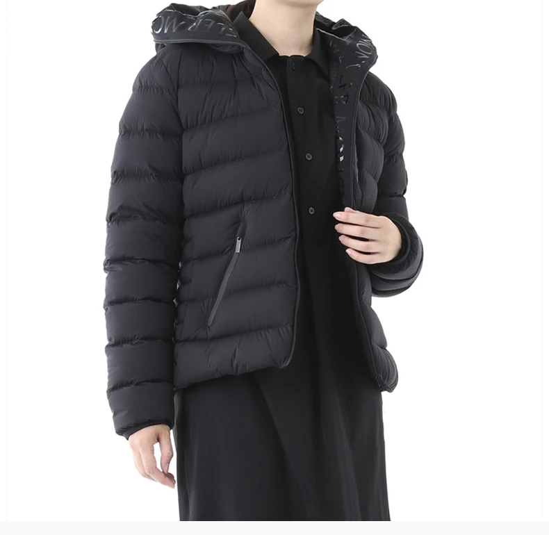 商品[国内直发] Moncler|MONCLER 女士黑色棉服 1A00023-53132-999,价格¥8926,第7张图片详细描述