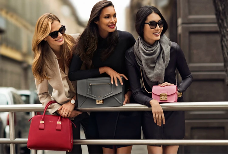 商品[国内直发] Furla|Furla 芙拉 女士迷你斜跨包 920952,价格¥985,第4张图片详细描述