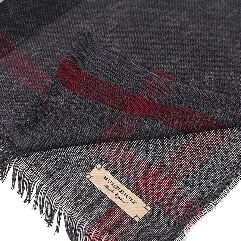 商品Burberry|BURBERRY 格纹男士围巾 4000328,价格¥1966,第4张图片详细描述