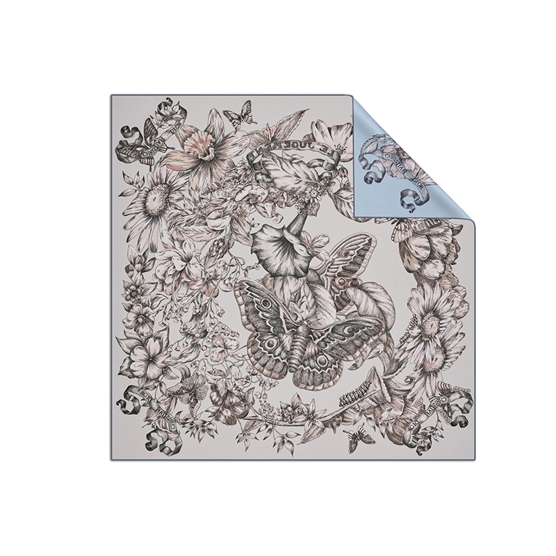 商品Dior|DIOR/迪奥 22新款 女士蓝色/浅灰色真丝斜纹布塔罗牌图案刺绣方巾围巾丝巾,价格¥4220,第5张图片详细描述