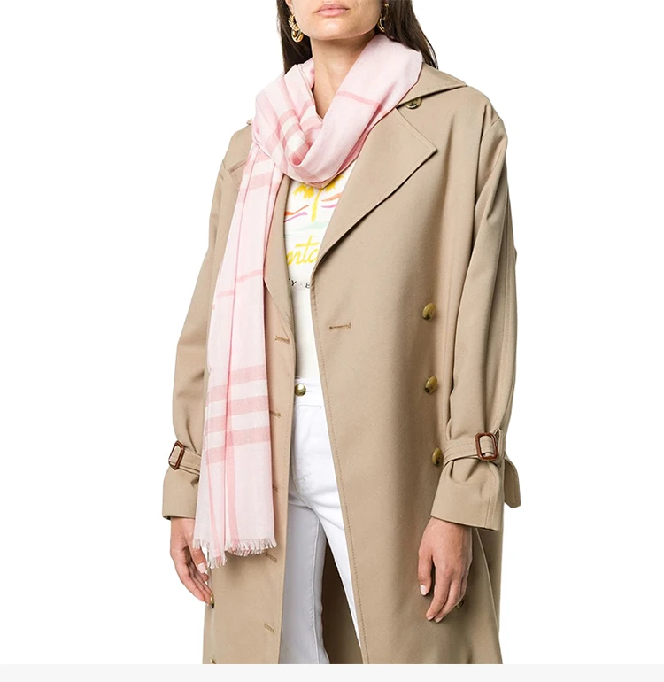 商品Burberry|BURBERRY 粉红色女士围巾 8030512,价格¥2047,第4张图片详细描述