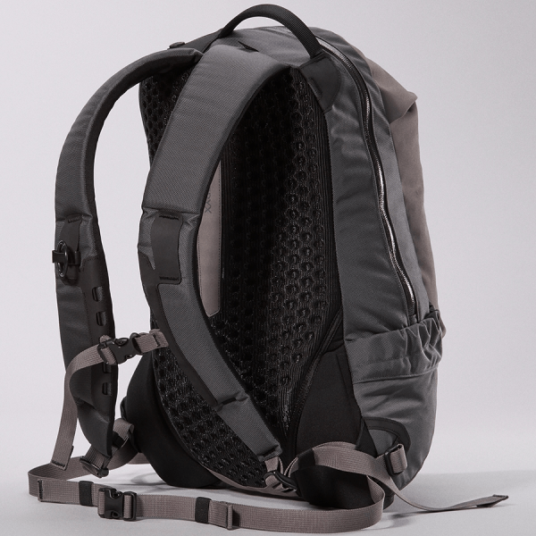 商品Arc'teryx|【Brilliant|包邮包税】ARRO 16 BACKPACK 始祖鸟[FW23] Aro 16背包 ABNFUX7965,价格¥2219,第19张图片详细描述