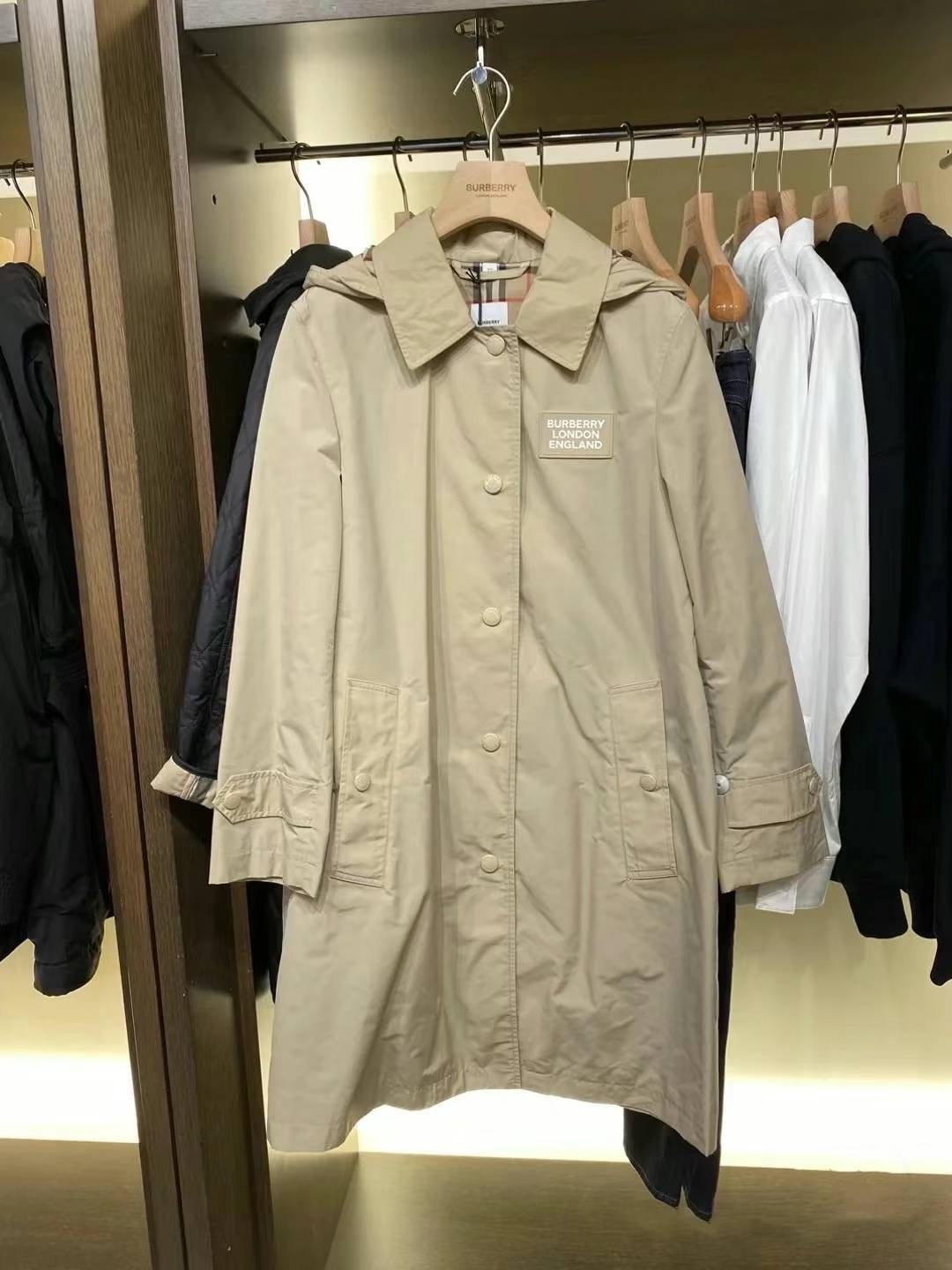 商品Burberry|BURBERRY/博柏利 女士米灰色尼龙可拆卸连帽排扣中款风衣80227321,价格¥3000,第9张图片详细描述