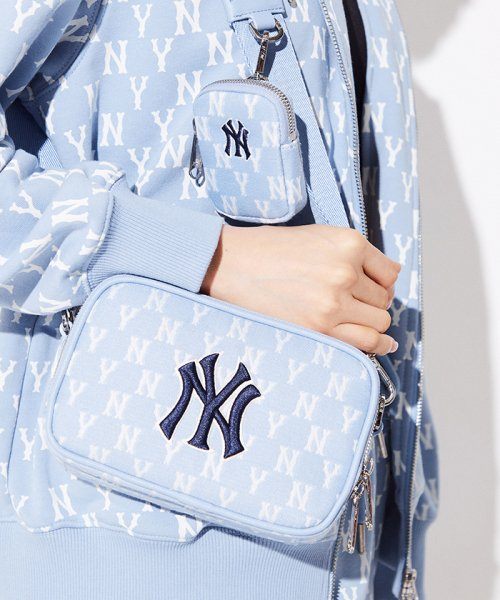 商品MLB|【享贝家】MLB蓝色子母相机包 迷你3ACRS022N-50BLL-FREE,价格¥381,第2张图片详细描述