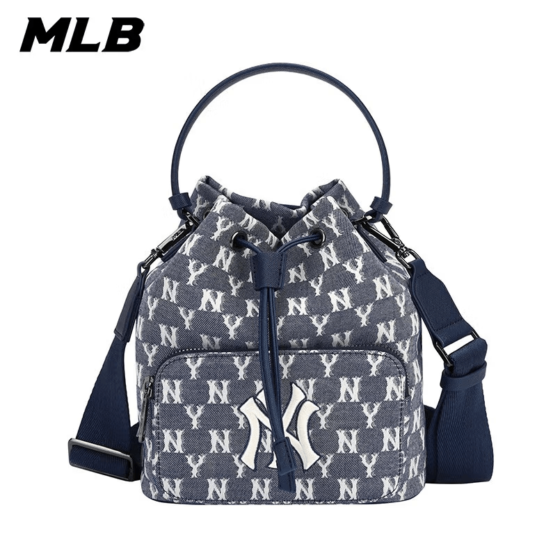 商品MLB|【享贝家】MLB单肩包复古满花系列抽绳斜挎手提包手拎水桶包米色/藏蓝色FREE均码32BG34111,价格¥478,第5张图片详细描述