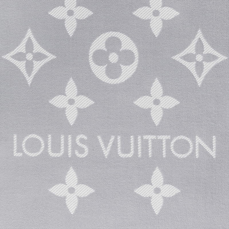 商品Louis Vuitton|路易威登  LV ESSENTIAL系列 女士浅灰色纯羊毛老花印花流苏围巾M77727,价格¥4327,第5张图片详细描述
