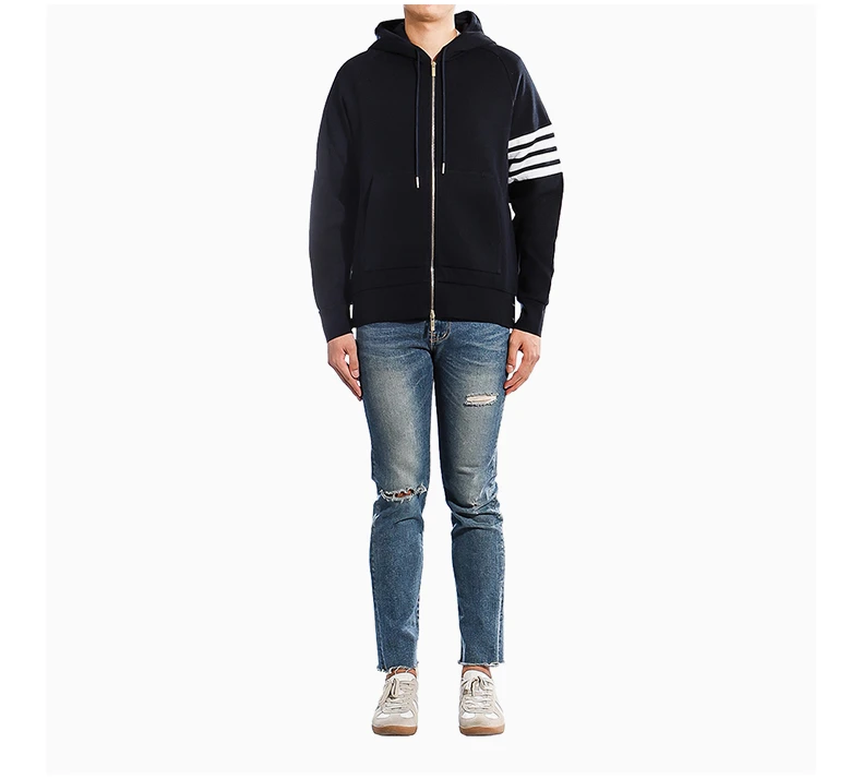 商品[国内直发] Thom Browne|THOM BROWNE 男士海军蓝色臂章拉链连帽衫 MJT204A-06452-415,价格¥7909,第5张图片详细描述