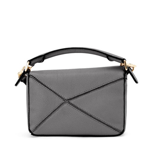 商品Loewe|【包税】LOEWE/罗意威 22新款Puzzle系列 女士迷你款沥青灰色柔软粒面小牛皮单肩斜挎手提拼图包A510U95X37-1640,价格¥13726,第5张图片详细描述