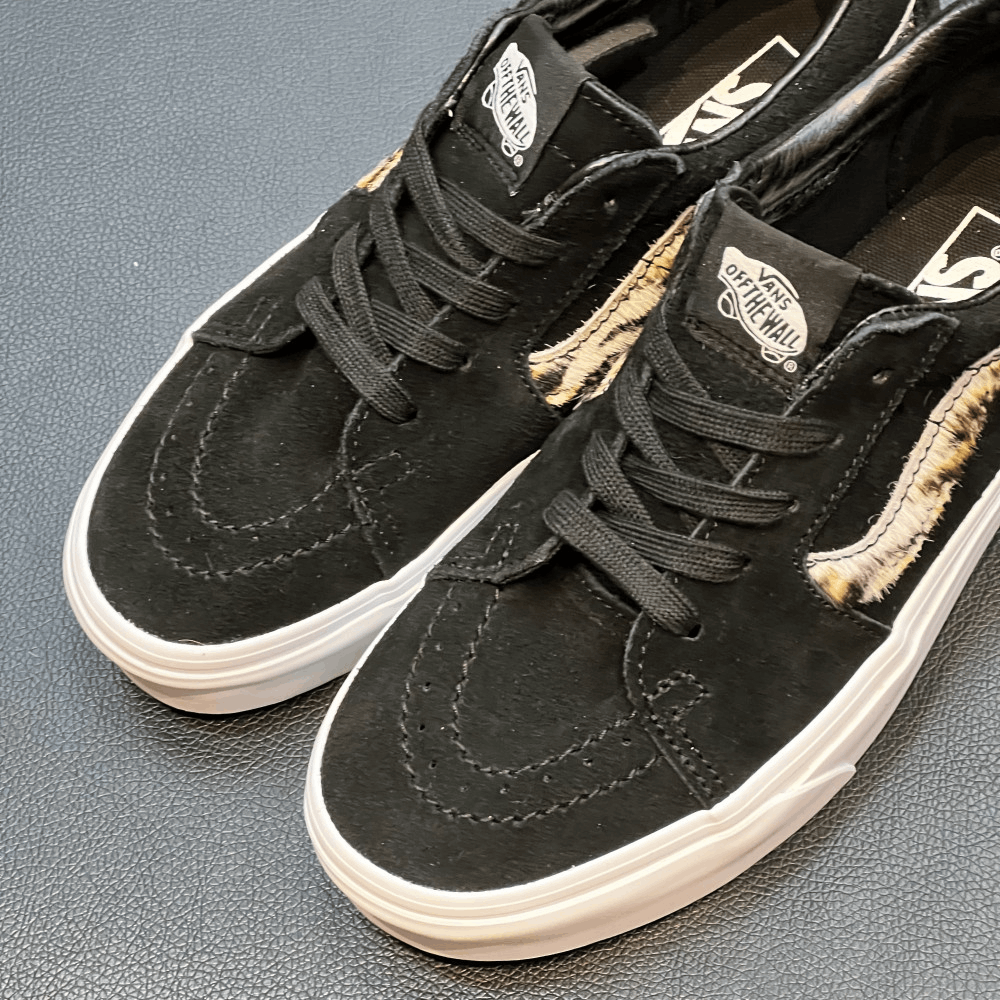 商品Vans|【韩国直邮|包邮包税】万斯[VANS] Sk8-Low # Soft Suede # 男女共用 运动鞋 # black/tiger (VN0A4UUKB0I),价格¥296,第4张图片详细描述
