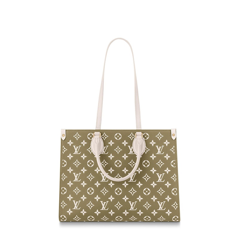 商品Louis Vuitton|预售10天 Louis Vuitton/路易威登 22春夏新款ONTHEGO系列 女士中号卡其绿/米色老花压印牛皮革饰可拆卸吊饰单肩斜挎手提托特包M46060,价格¥26632,第4张图片详细描述