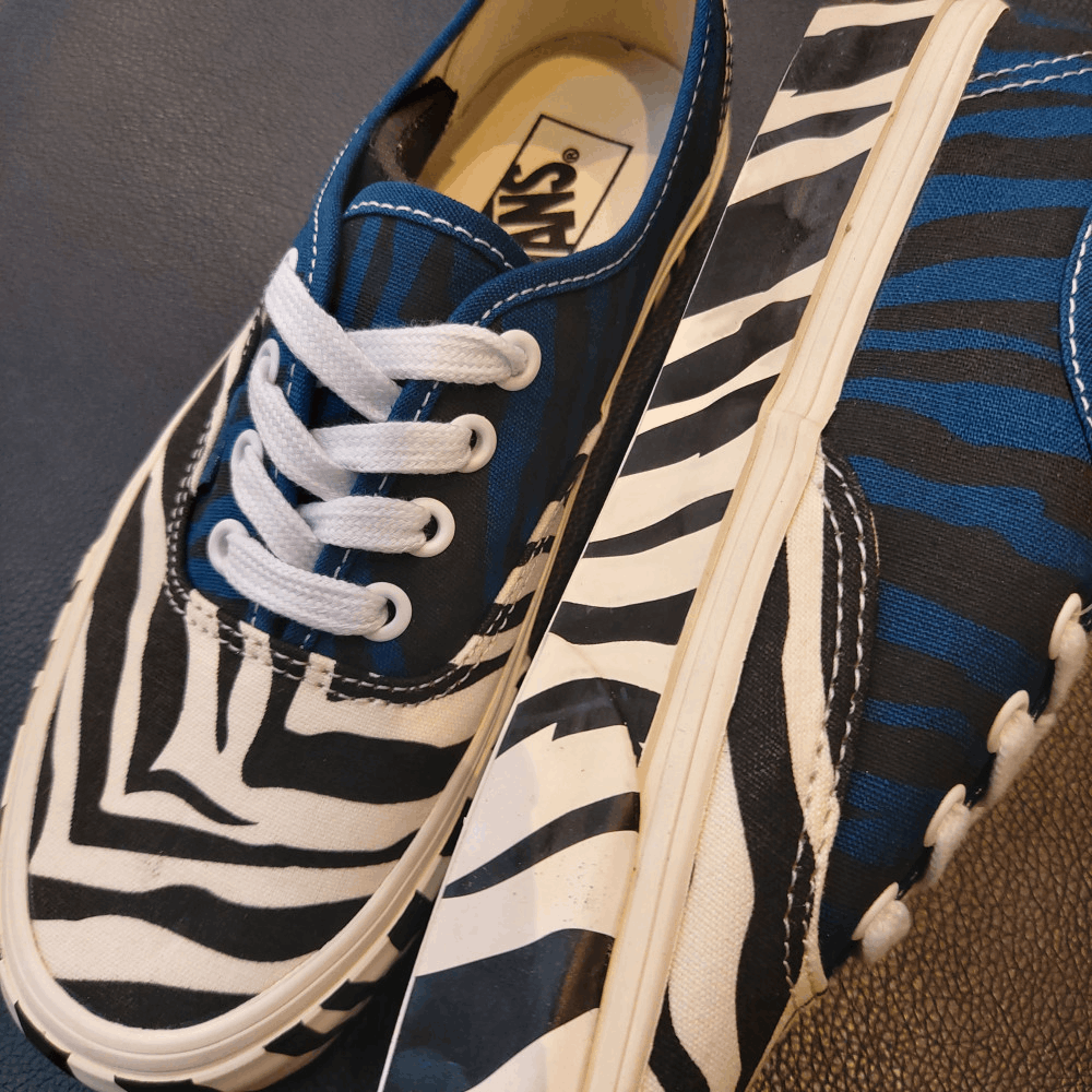 商品Vans|【韩国直邮|包邮包税】万斯[VANS] Ua Authentic # Animal # 男女共用 运动鞋 蓝色/zebra (VN0A5KRDASQ),价格¥286,第5张图片详细描述