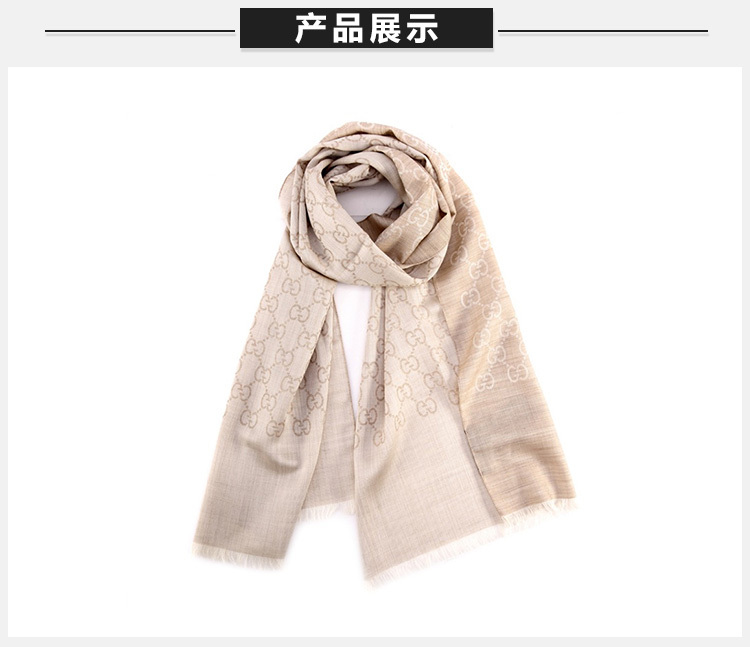 商品Gucci|GUCCI 古驰 女士杏色小双G互扣图案经典羊毛真丝中号披肩围巾 165904-3G646-9500,价格¥1082,第4张图片详细描述