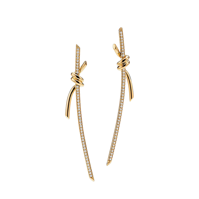 商品Tiffany & Co.|  Tiffany & Co./蒂芙尼 22春夏新款 Knot系列 18K金 黄金色 镶钻绳结耳钉68887690,价格¥61695,第2张图片详细描述