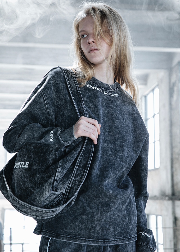 商品[国内直发] Subtle|RAWMAD(E)牛仔包女大容量复古水洗休闲旅行包单肩斜挎包男,价格¥386,第23张图片详细描述