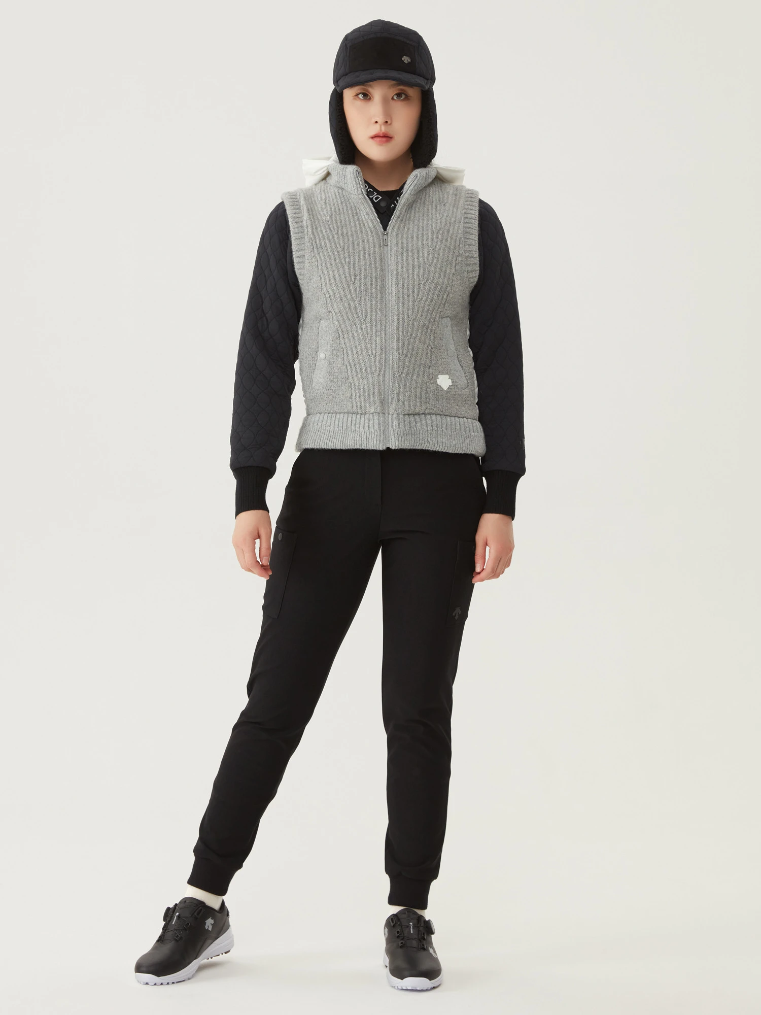 商品【预售商品15天发货】 DESCENTE|高球系列女性针织混合羽绒背心时尚保暖 DO42WFDVO4-IVYG,价格¥1596,第3张图片详细描述