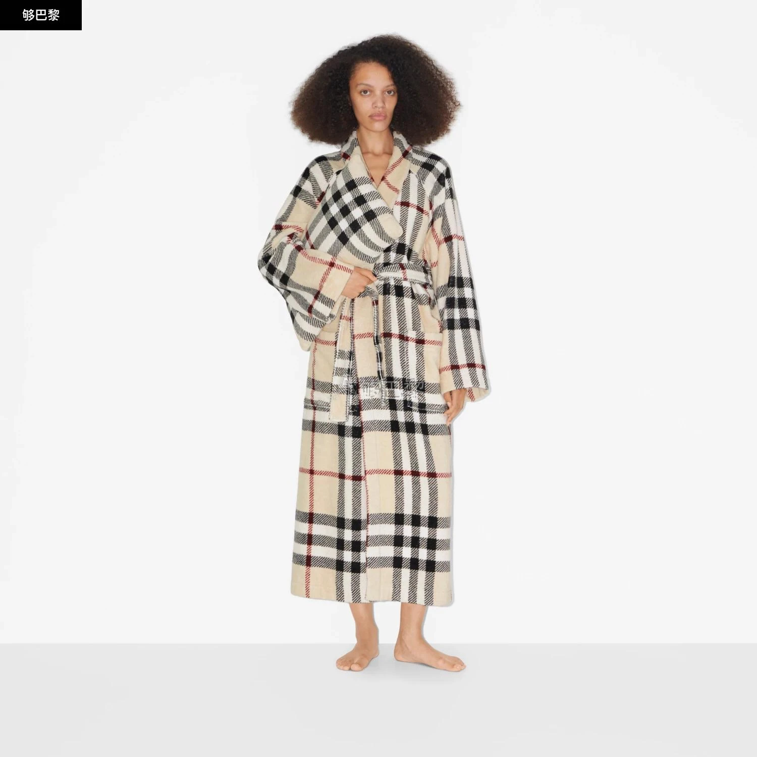 商品Burberry|包邮包税【预售7天发货】 BURBERRY 24春夏 女士 家居用品 格纹棉质靠枕 80742121,价格¥2269,第6张图片详细描述