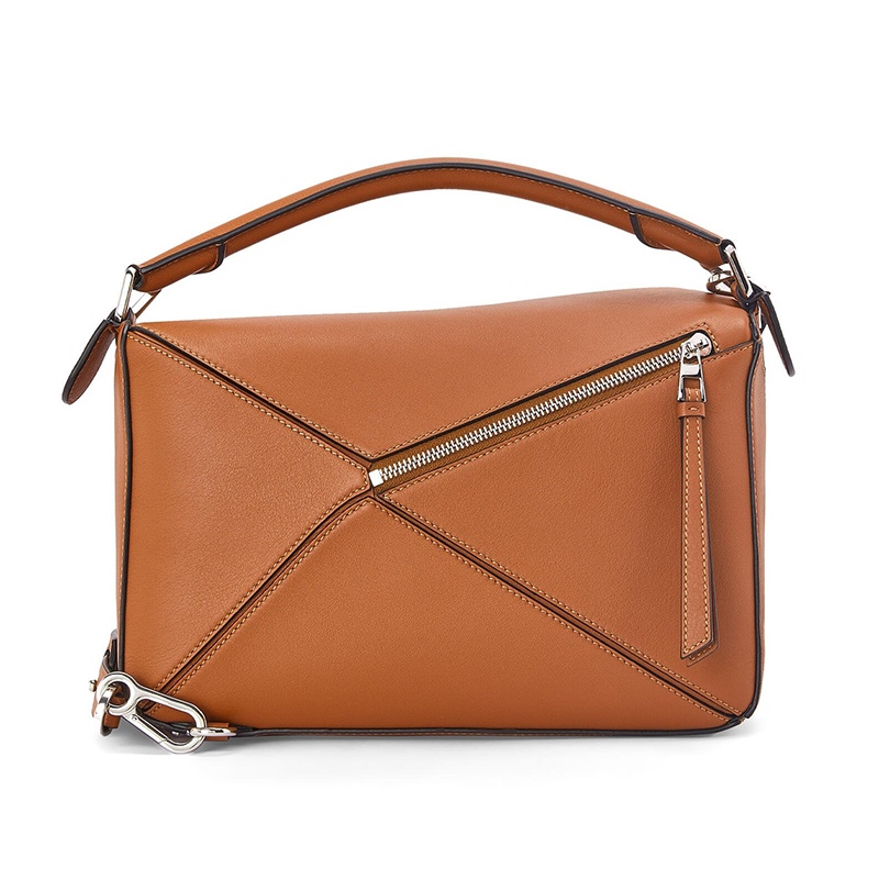 商品Loewe|【包税】LOEWE/罗意威 21春夏新款 Puzzle系列 女士棕褐色经典小牛皮斜挎�单肩手提拼图包0010097897,价格¥22547,第5张图片详细描述