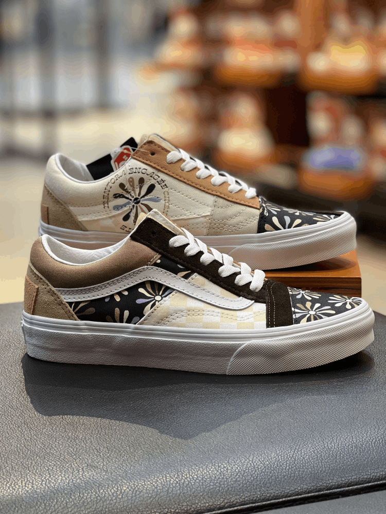 商品Vans|【韩国直邮|包邮包税】万斯[VANS] Ua Old Skool Patchwork # Divine # 女士鞋 # multi/true white (VN0A7Q4PAS0),价格¥259,第1张图片详细描述
