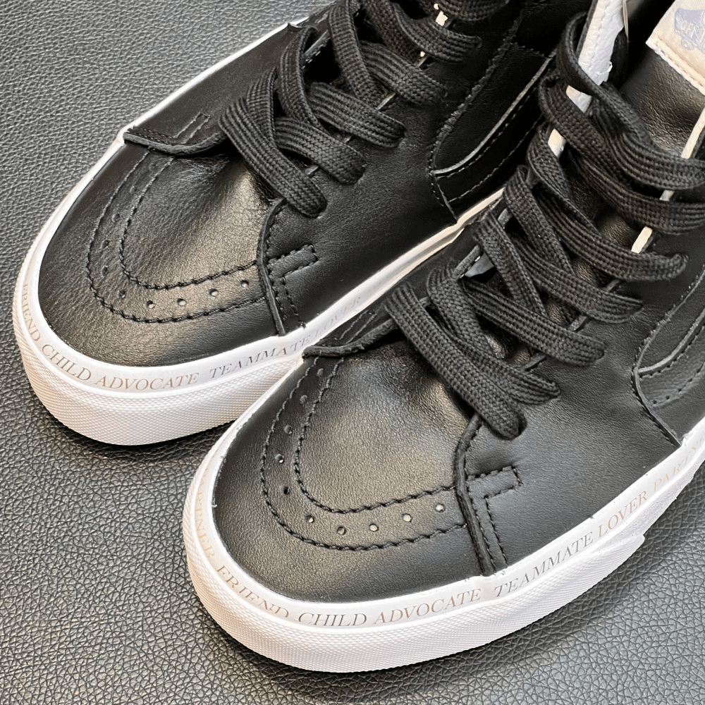 商品Vans|【韩国直邮|包邮包税】万斯[VANS] Sk8-Hi # Divine # 男女共用 运动鞋 # black/true white (VN0A7Q5NB6L),价格¥264,第4张图片详细描述