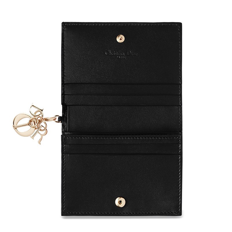商品Dior|【包税】DIOR/迪奥  经典款Lady Dior女士漆皮短款钱包,价格¥4771,第4张图片详细描述