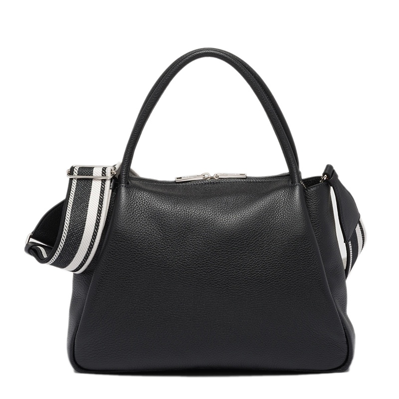 商品Prada|PRADA/普拉达 22春夏新款 女士黑色皮革饰有三角徽标配织物肩带拉链开合单肩斜跨手提包1BC170_2DKV_F0002_V_3OO,价格¥26494,第3张图片详细描述