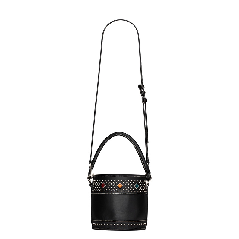 商品Yves Saint Laurent|SAINT LAURENT PARIS/圣罗兰 YSL 22春夏新款BAHIA系列 女士小号铆钉装饰光滑皮革单肩斜挎手提抽绳水桶包,价格¥15747,第5张图片详�细描述