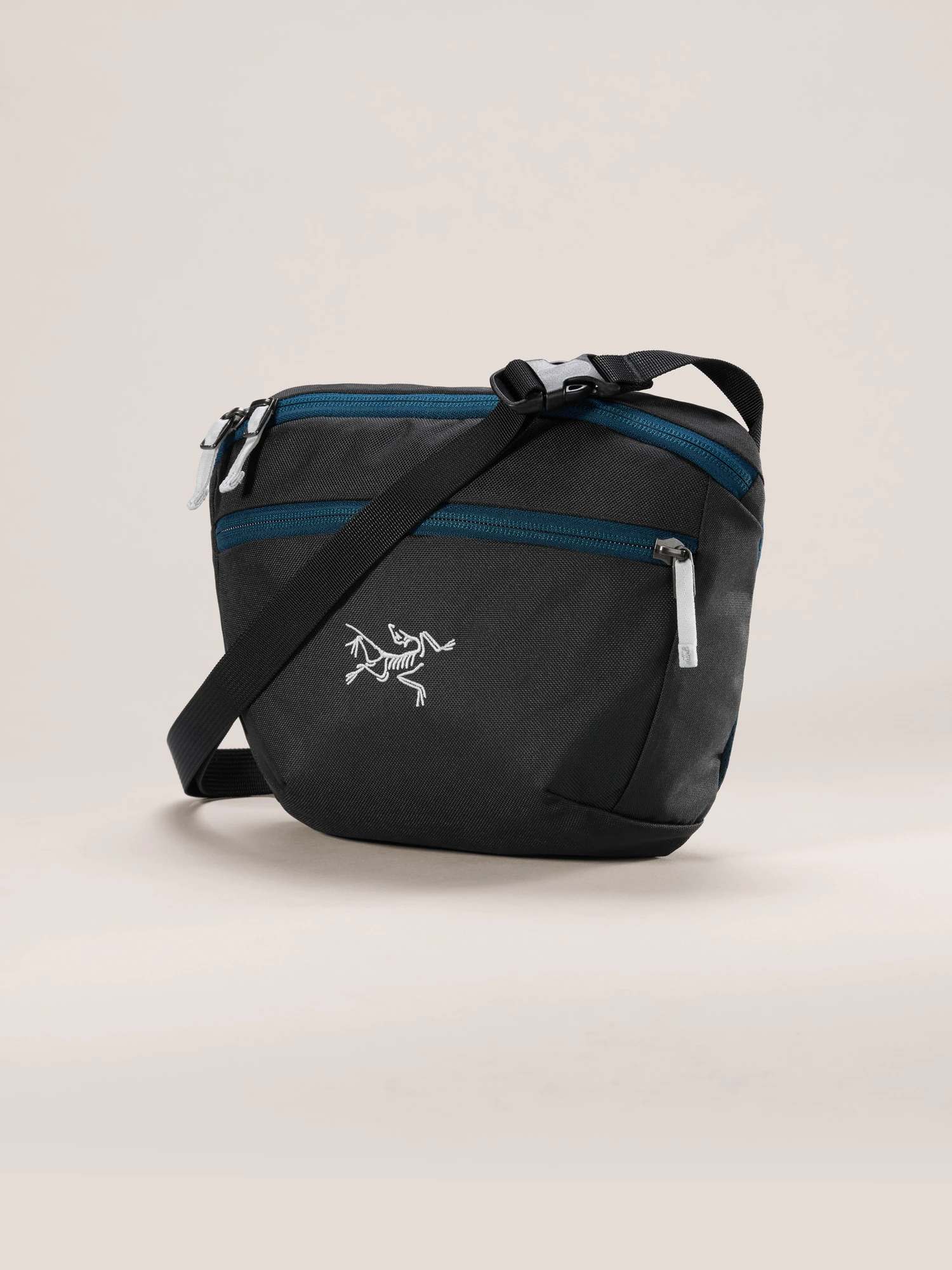商品【预售商品15天发货】 Arc'teryx|Mantis 2 Waist Pack便携式运动户外腰包适合日常使用 ABPFU08973,价格¥711,第11张图片详细描述