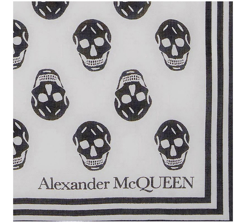 商品[国内直发] Alexander McQueen|Alexander McQueen 亚历山大·麦昆 女士机车骷髅头丝巾 590934-3418Q-9260,价格¥1170,第6张图片详细描述
