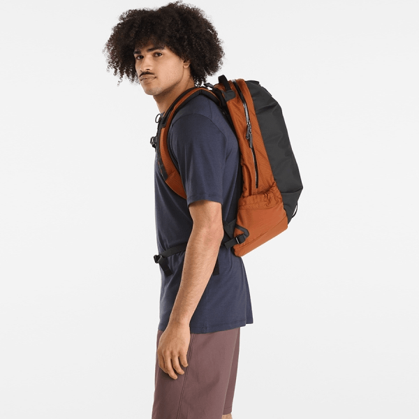 商品Arc'teryx|【Brilliant|包邮包税】始祖鸟 ARRO 22 BACKPACK[SS23] 新款上市 Aro 22 背包 ABNSUX4618,价格¥2409,第17张图片详细描述