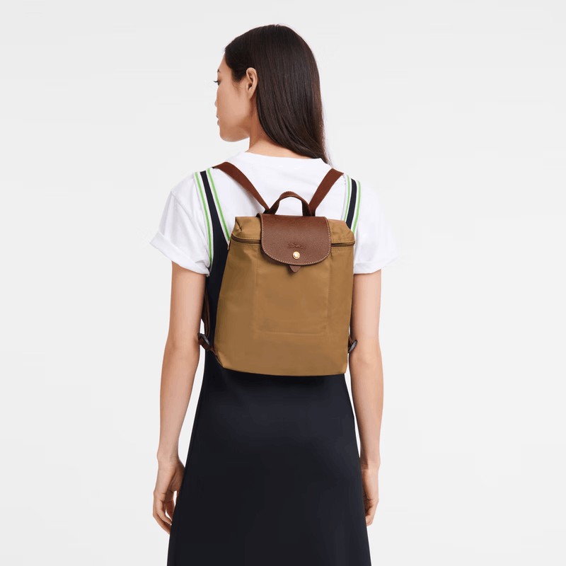 商品Longchamp|LONGCHAMP/珑骧 女士中号帆布按扣拉链双肩包,价格¥976,第11张图片详细描述