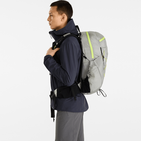 商品Arc'teryx|【Brilliant|包邮包税】始祖鸟 AERIOS 30 BACKPACK M[SS23] 新款上市 Areas 30 男士背包 ABNSMX6597,价格¥2070,第18张图片详细描述