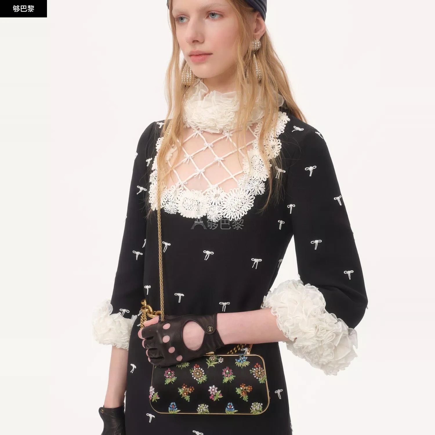 商品Valentino|【预售】 华伦天奴 25春夏 女士 连衣裙 ROBE COURTE BRODÉE EN CRÊPE COUTURE BVAEX81CF_0NA,价格¥54092,第6张图片详细描述