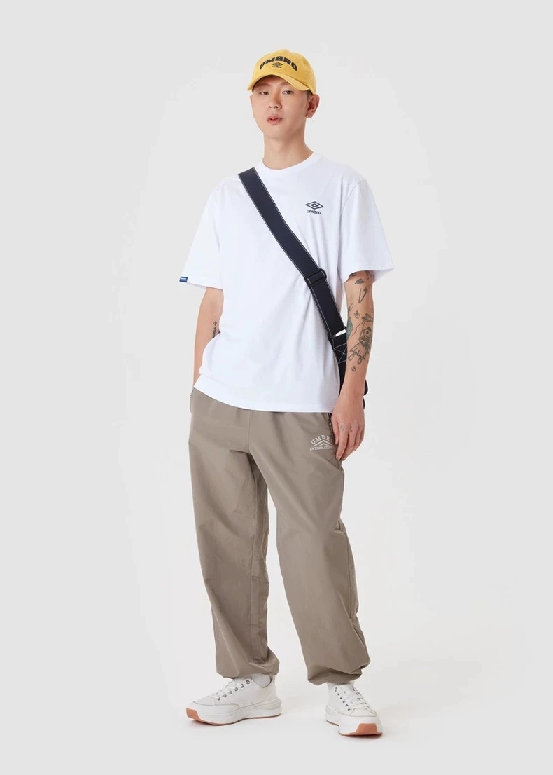 商品Umbro|【享贝家】ZY-（预售款）UMBRO茵宝 24新款 运动休闲户外小标logo宽松短袖T恤 男女同款 UP123CRS19,价格¥206,第4张图片详细描述