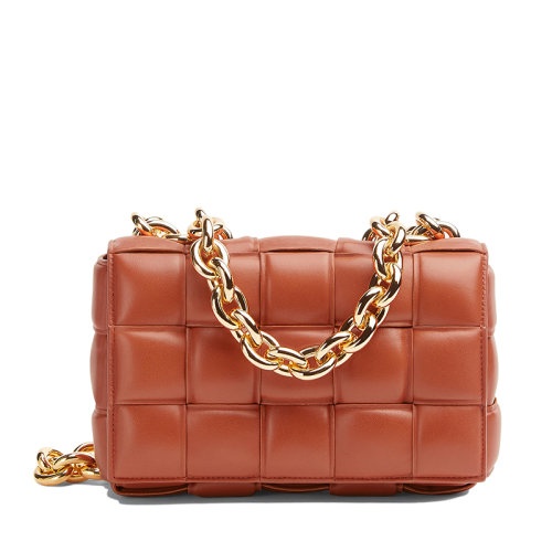 商品Bottega Veneta|【包税】Bottega Veneta/葆蝶家 经典CHAIN CASSETTE系列 女士枫叶色小羊皮双面编织斜挎单肩链条包631421VBWZ07654,价格¥30522,第5张图片详细描述