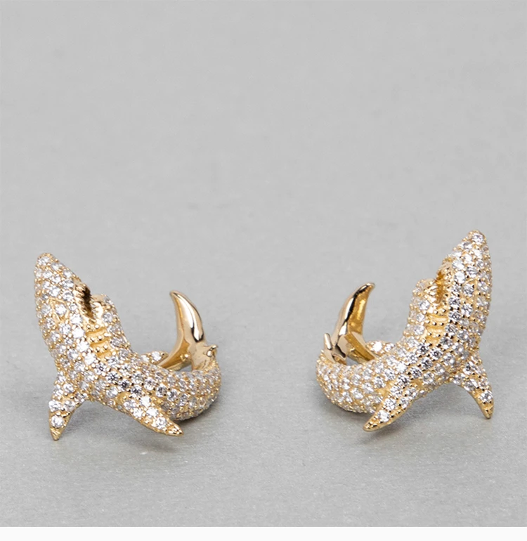 商品[国内直发] apm Monaco|APM MONACO 女士金鲨鱼耳钉 AE10610OXY,价格¥792,第17张图片详细描述