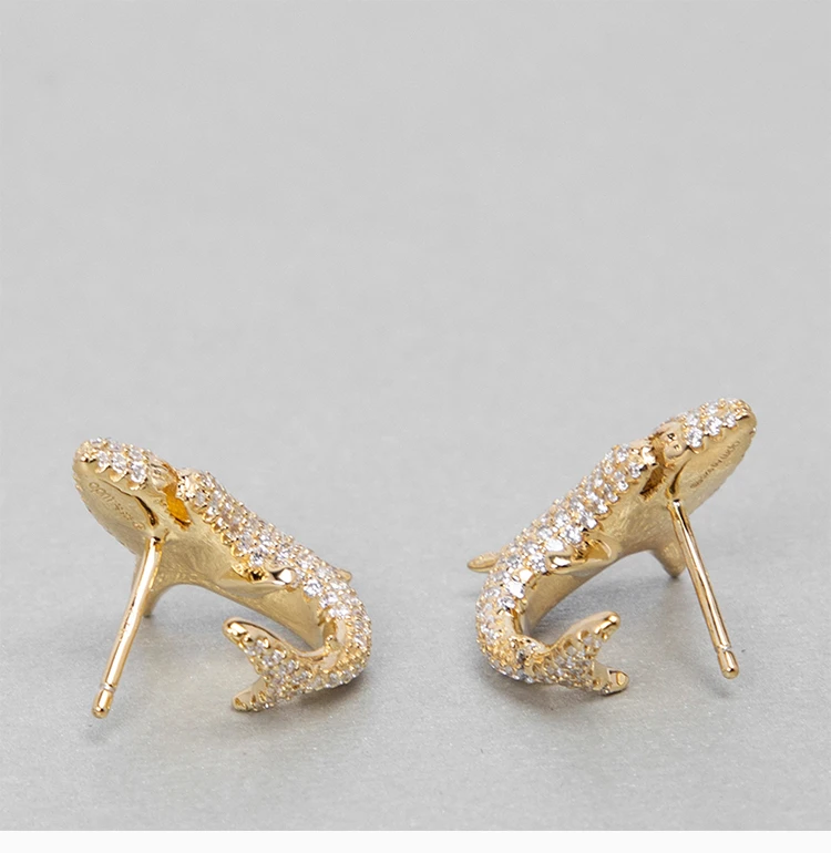商品[国内直发] apm Monaco|APM MONACO 女士金鲨鱼耳钉 AE10610OXY,价格¥792,第18张图片详细描述